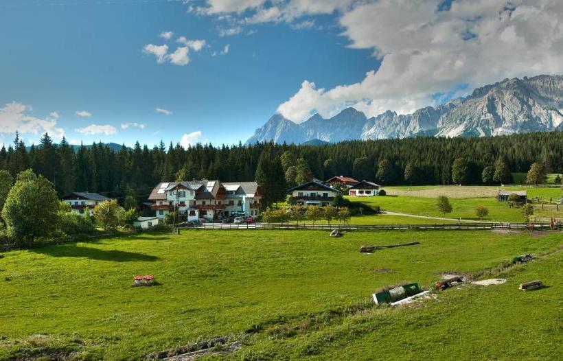 بنسيون Alpengasthof Fichtenheim