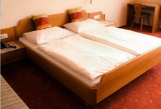 بنسيون Alpengasthof Fichtenheim