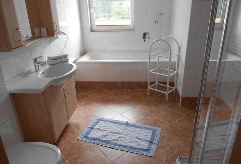 بنسيون Alpengasthof Fichtenheim