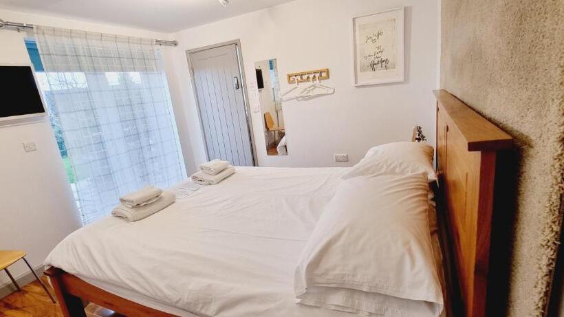 펜션 B   Simply Rooms