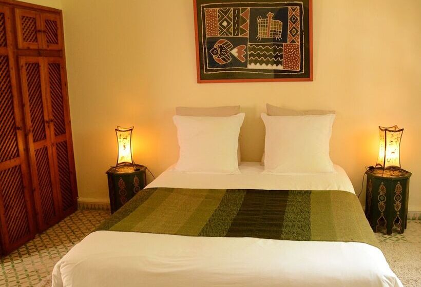 پانسیون Dar Essaada