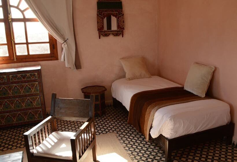 پانسیون Dar Essaada