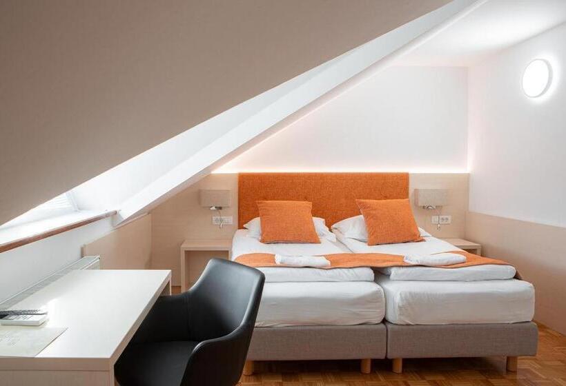 پانسیون Gostilna Vovko