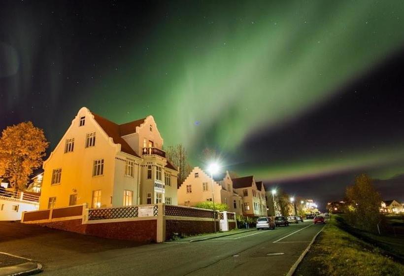 پانسیون Guesthouse Akurinn