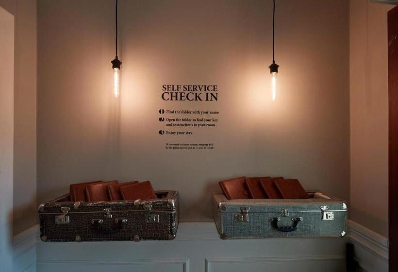 پانسیون Guesthouse Akurinn