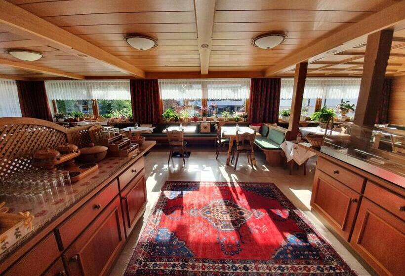 پانسیون Haus Monika Und Haus Claudia