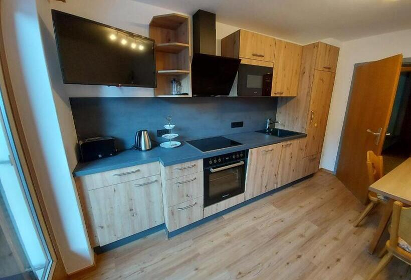 پانسیون Haus Monika Und Haus Claudia