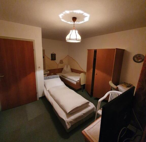 پانسیون Haus Monika Und Haus Claudia