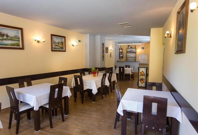 פנסיון Hera Guest House