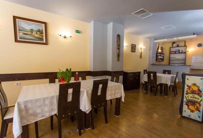 פנסיון Hera Guest House