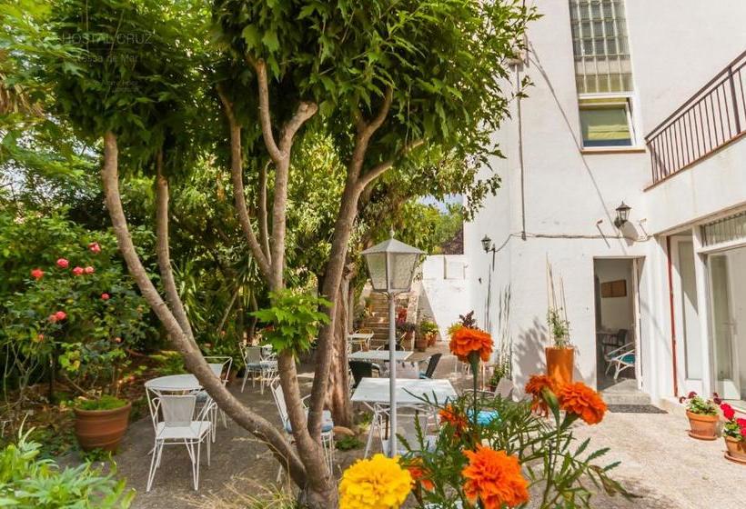 بنسيون Hostal Cruz