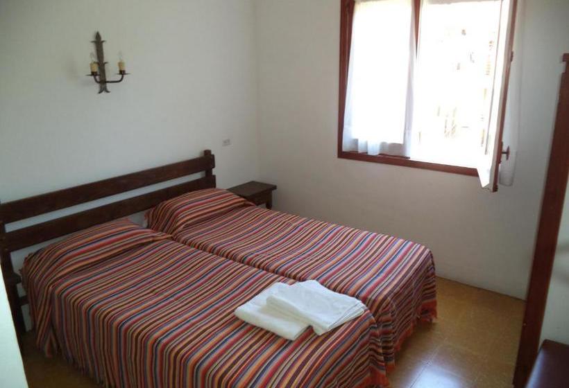 بنسيون Hostal Cruz