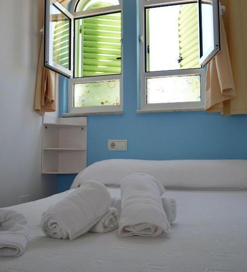 פנסיון Hostal Doña Antonia