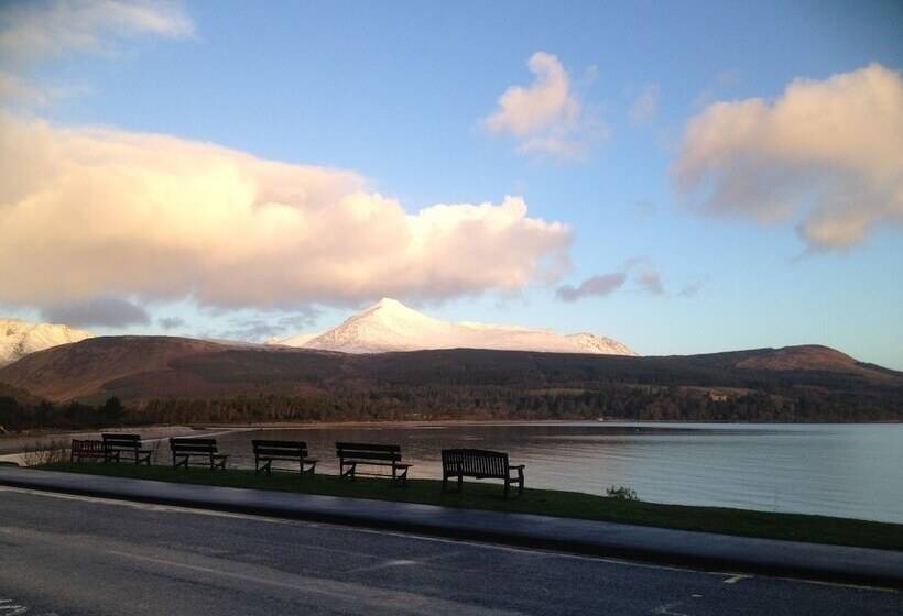 بنسيون Hunters Guest House