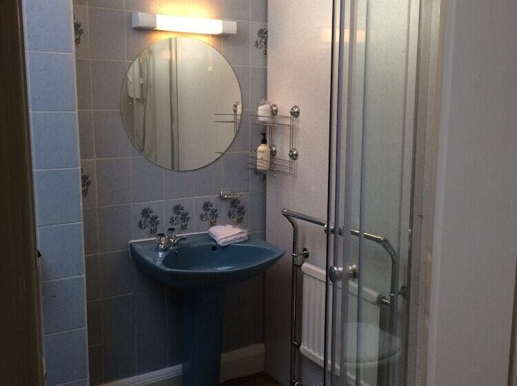 بنسيون Hunters Guest House