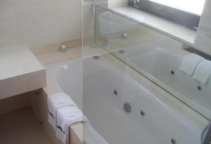 פנסיון Kokoshkovata Boutique House