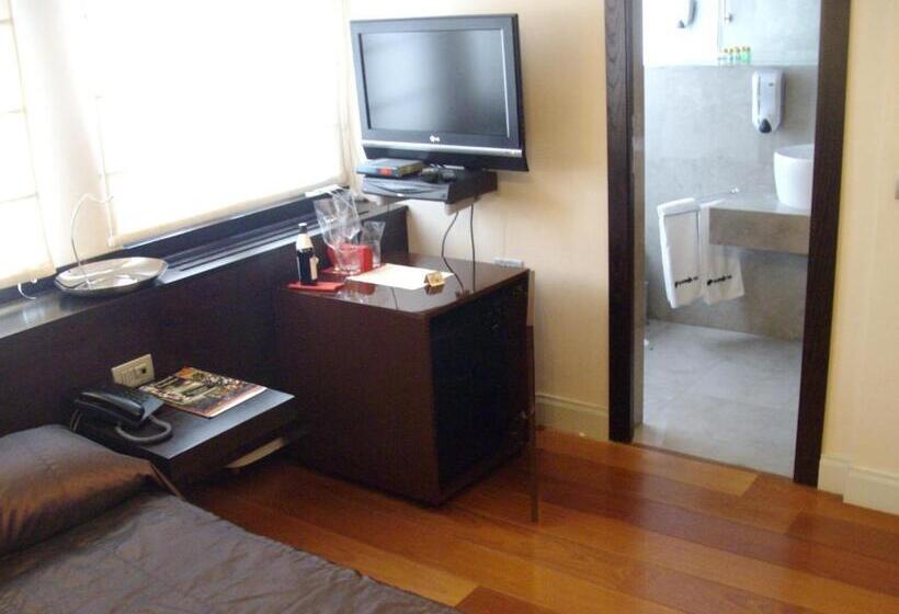 פנסיון Kokoshkovata Boutique House