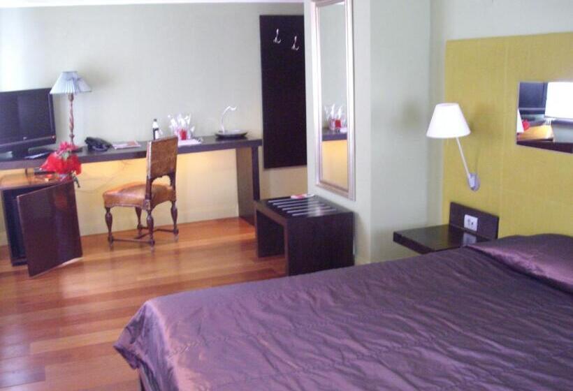 פנסיון Kokoshkovata Boutique House