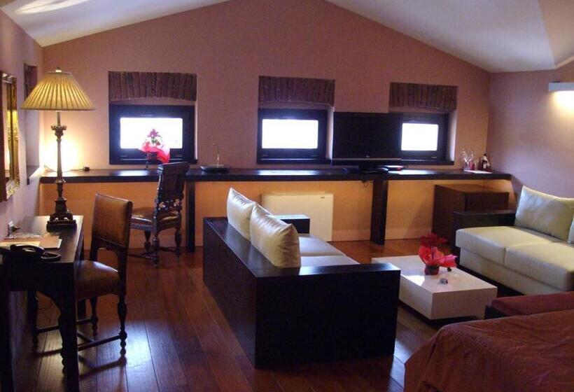 פנסיון Kokoshkovata Boutique House