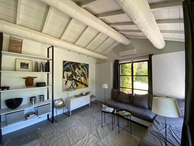 膳宿费 Mas Des Songes