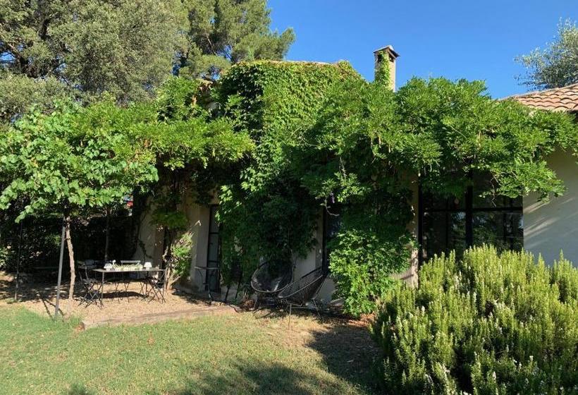 膳宿费 Mas Des Songes