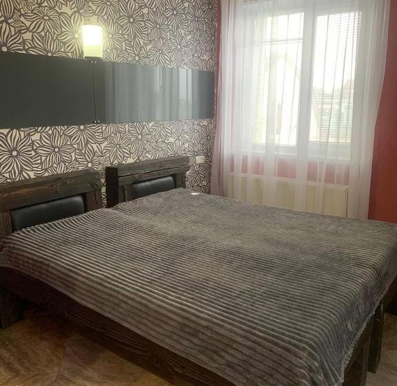 פנסיון Na Bukovinskoy Guest House