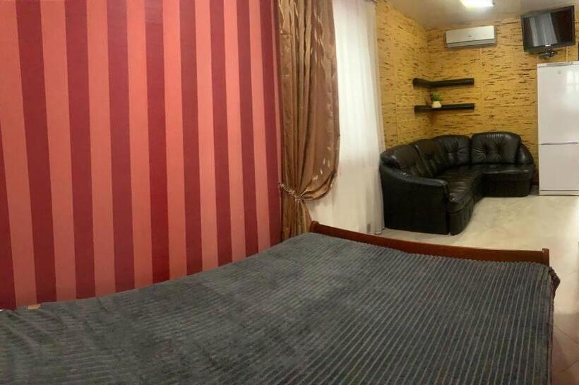פנסיון Na Bukovinskoy Guest House