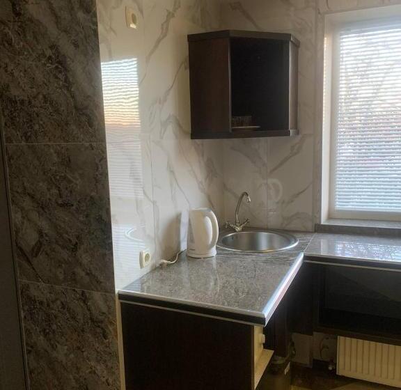 بنسيون Na Bukovinskoy Guest House