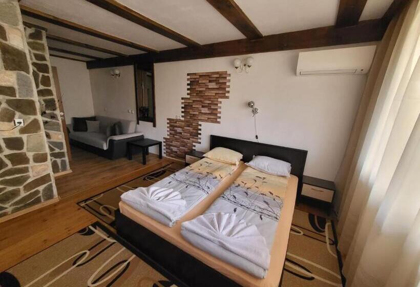 Пансион Oasis Guest House