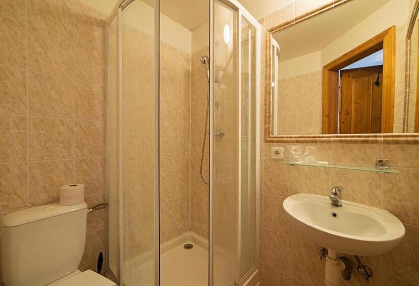 ペンション Penzión Rozália