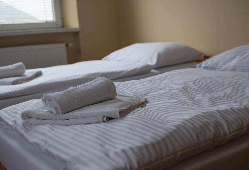 بنسيون Penzion Burra