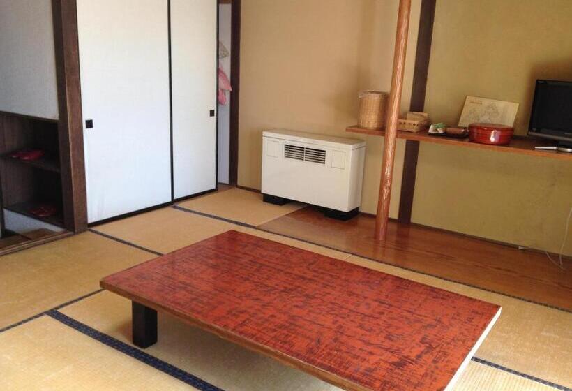 بنسيون Resort Inn Chitose