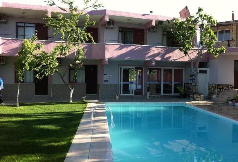 پانسیون Sunrise Aya