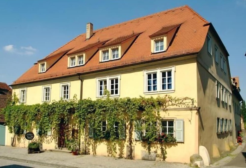 بنسيون Weingut Gastehaus Weigand