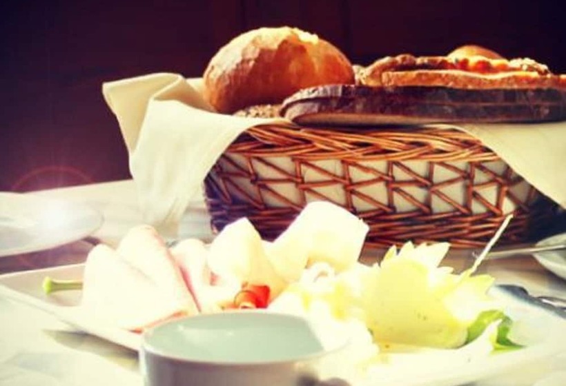 بنسيون Weingut Gastehaus Weigand