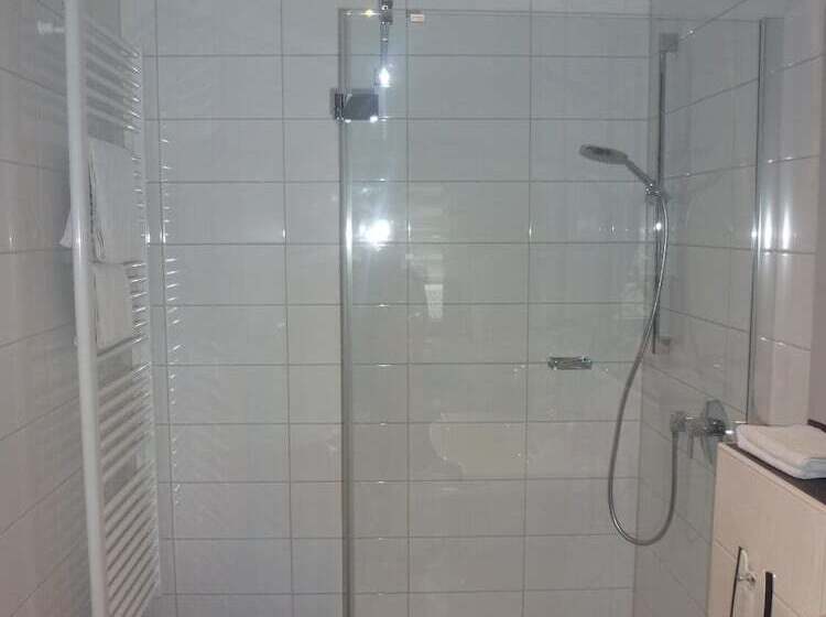 بنسيون Weingut Gastehaus Weigand