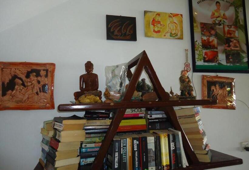 Пансион Whitepearl Beach