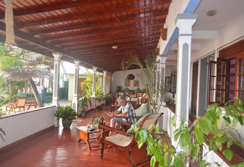 Пансион Whitepearl Beach