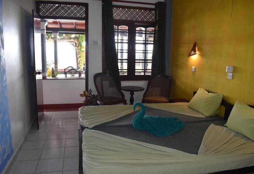 Пансион Whitepearl Beach