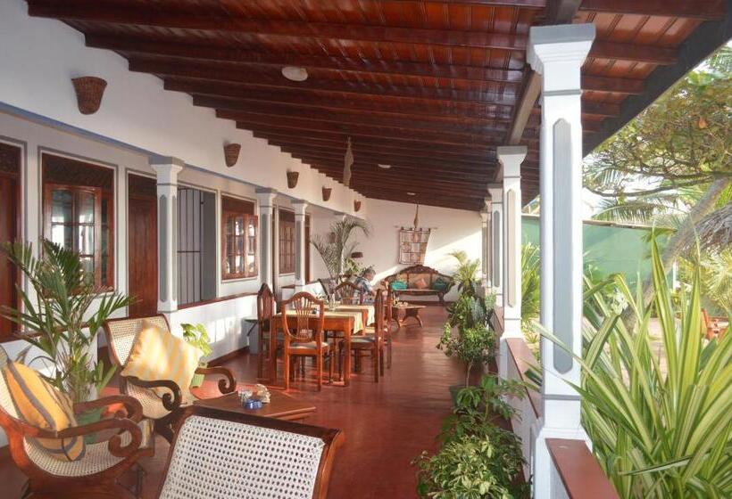 Пансион Whitepearl Beach