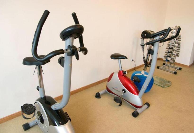 استراحتگاه Tri Korony