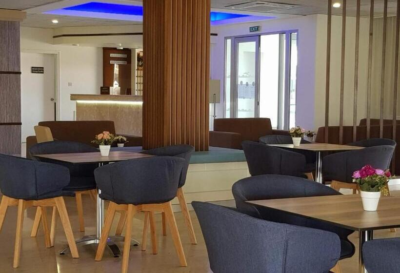 Seagull Hotel Apartments