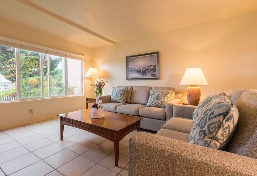 Channel Island Shores