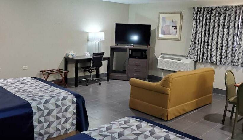 Crescent Park Motel & Suites