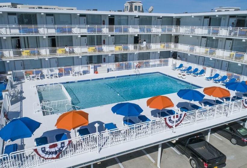 The Crusader Oceanfront Family Resort