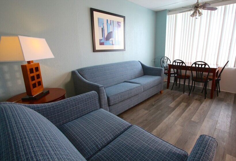 The Crusader Oceanfront Family Resort