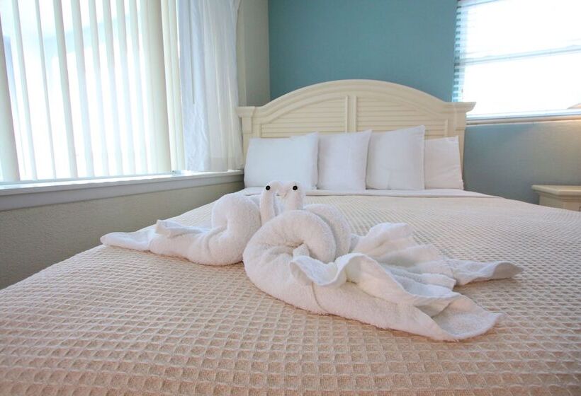 The Crusader Oceanfront Family Resort