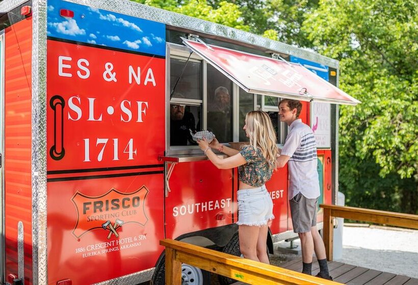 1886 Crescent Hotel And Spa