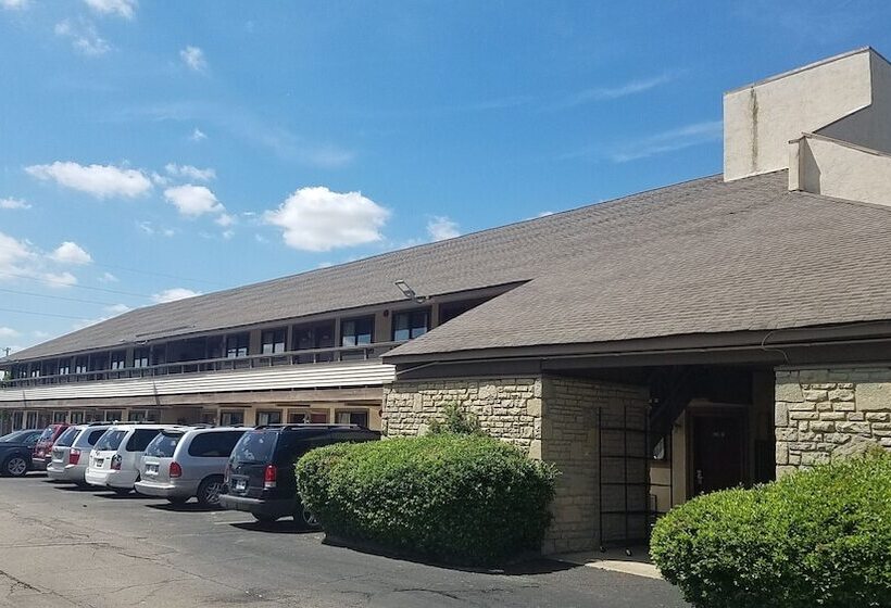 فندق American Value Inn