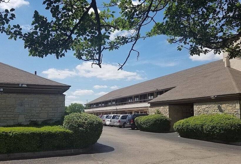 فندق American Value Inn